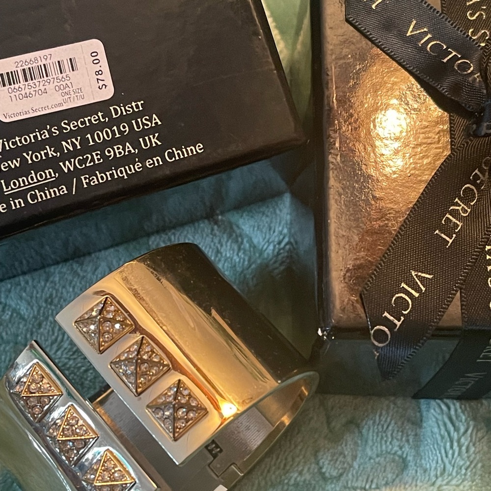 Victoria’s Secret new discontinue bangladesí w/ the original box